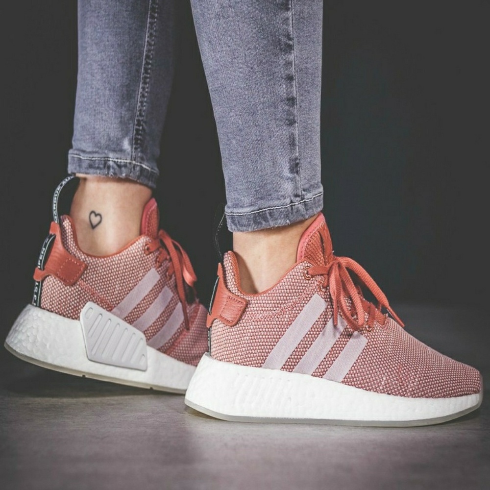 Adidas Originals NMD R2 - Picture 2 of 6